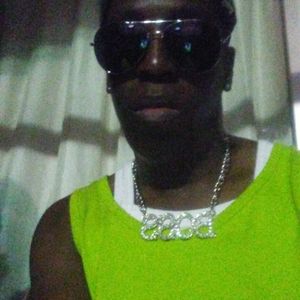 Meet your Posher, Derrick